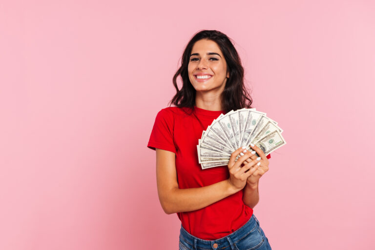 ROTH IRA TAXATION: EXPLORING TAX BENEFITS AND WITHDRAWAL RULES